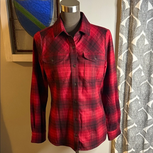Pendleton 100% Virgin Wool Red & Black Plaid Button Down Shirt SZ Small - Picture 1 of 9